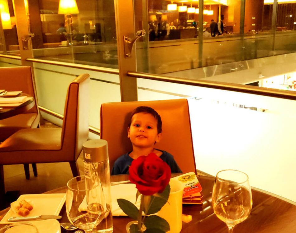 Solomon in Emirates Lounge at Dubai Airport